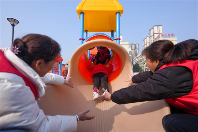 图为酃湖无障碍主题公园